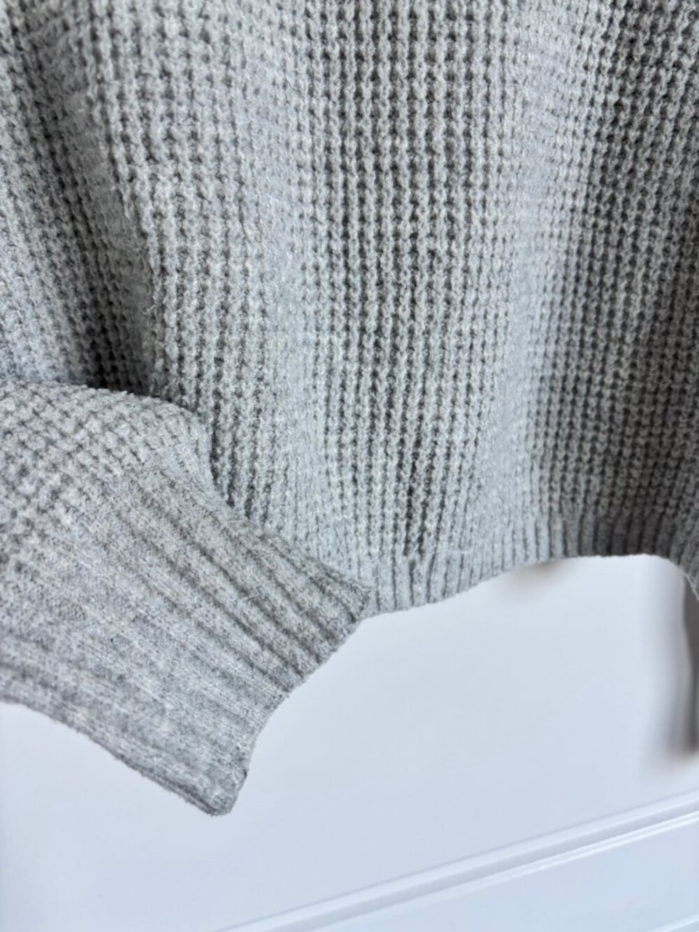 Hollister Gray Chunky Knit Mock Neck Sweater — Women's M, Soft Cozy - Picture 3 of 6